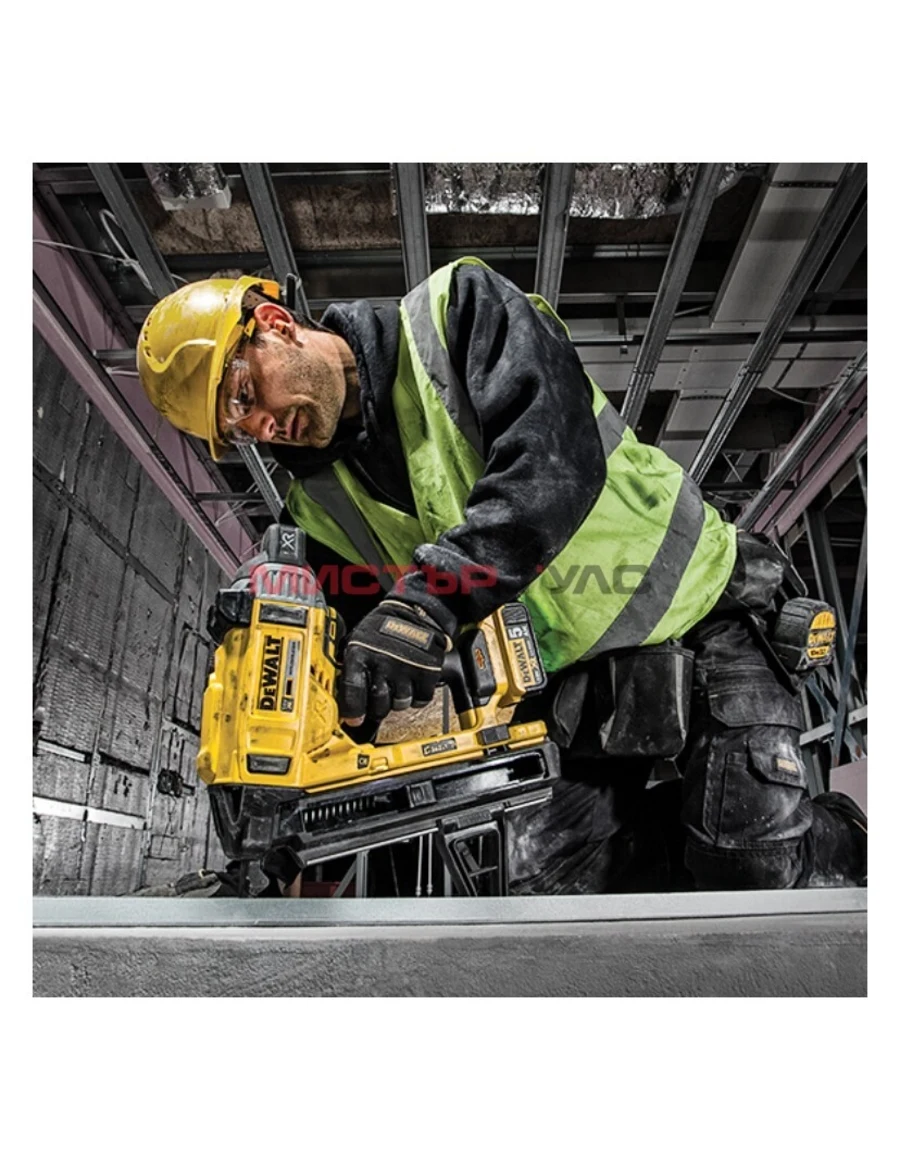 Акумулаторен такер DeWalt DCN890NT 18V