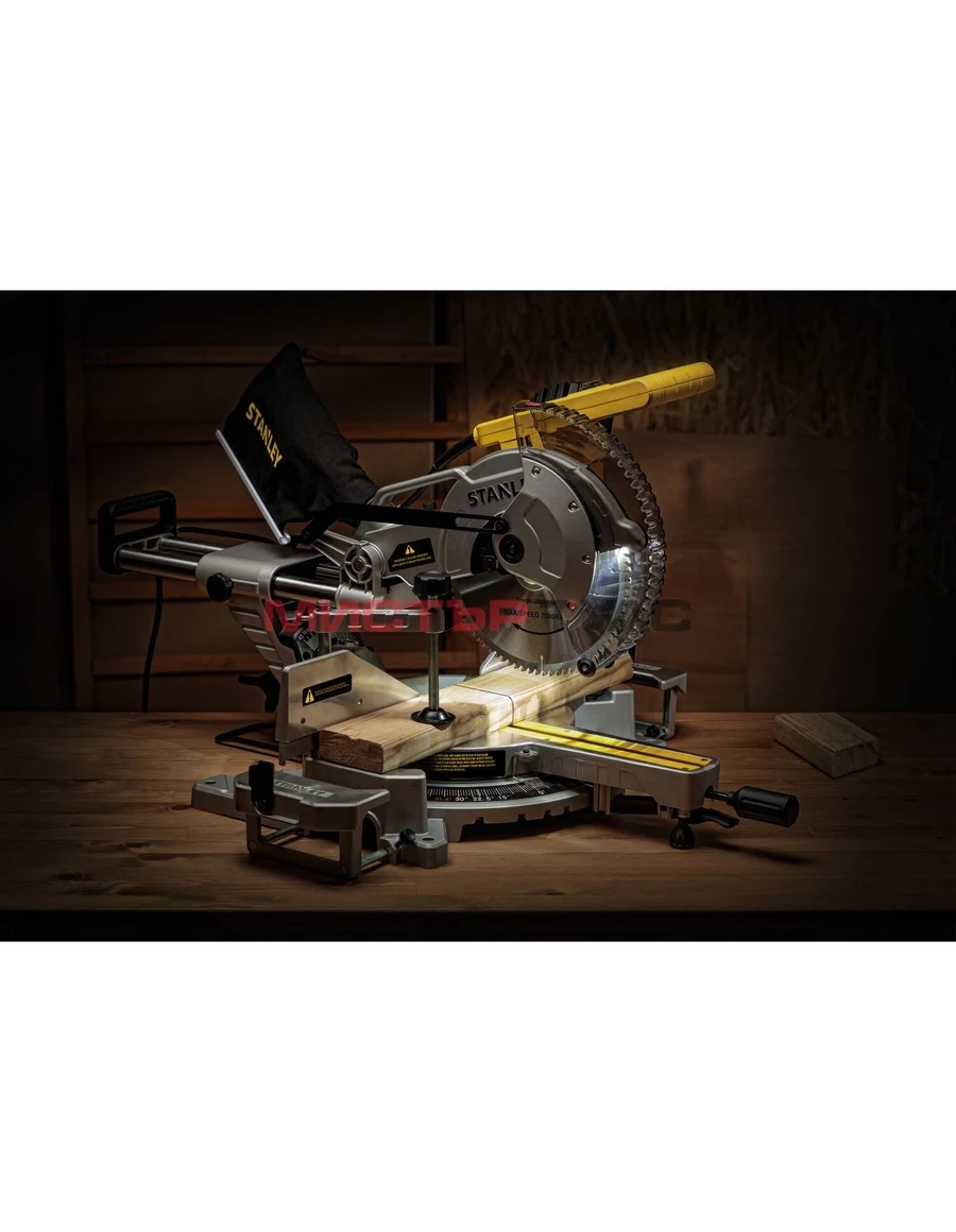 Настолен циркуляр с герунг STANLEY SM1800, 254mm, 1800W
