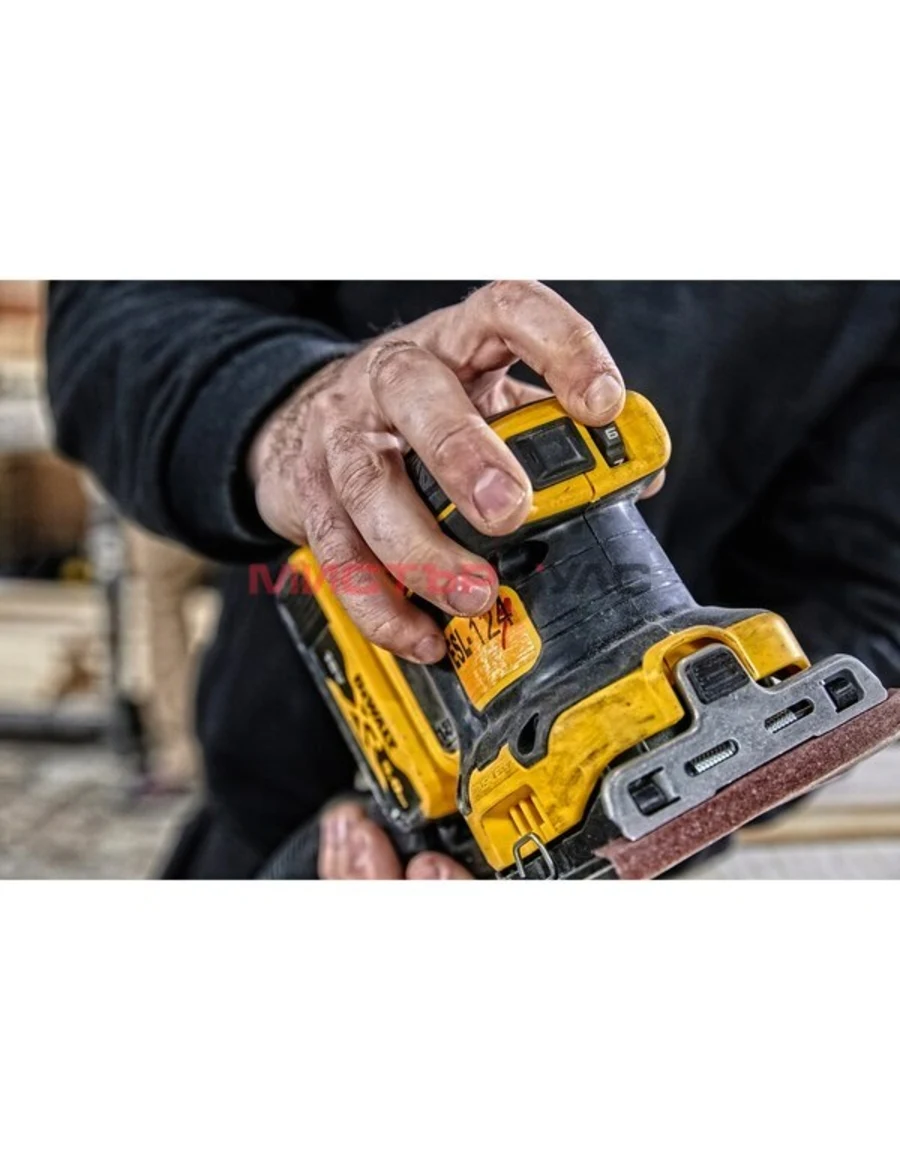 Акумулаторен виброшлайф DeWALT DCW200N, 18V