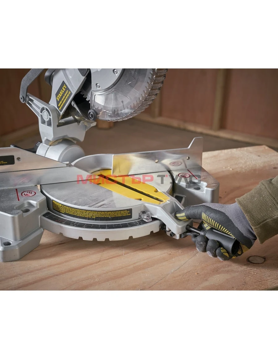 Настолен потапящ циркуляр с герунг Stanley SM1650, 254 mm, 1650 W